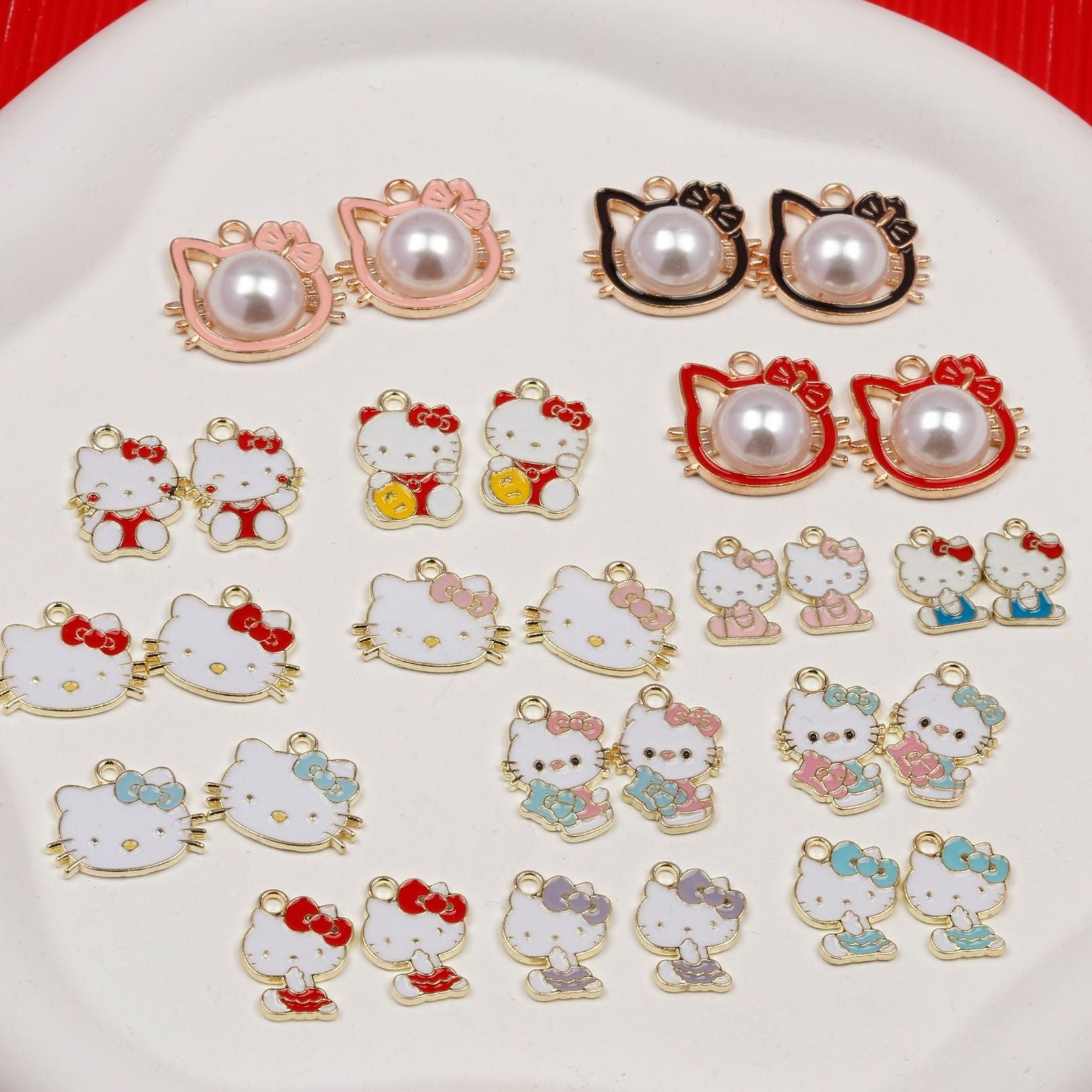 Factory direct sales DIY jewelry kt cat cartoon pearl cat fortune